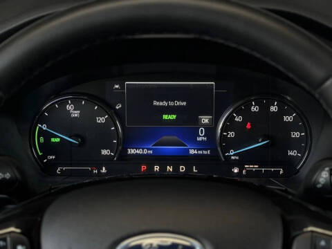 2022 Ford Escape Hybrid SE