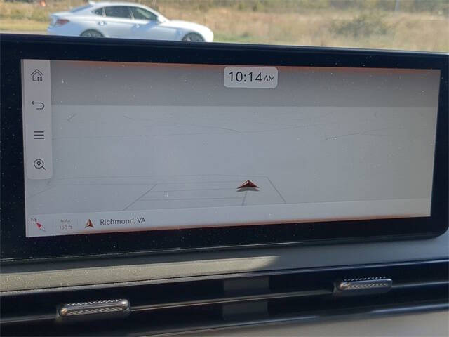 2024 Genesis GV60 Standard