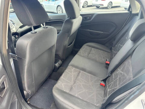 2012 Ford Fiesta SE