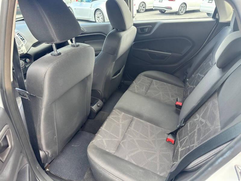2012 Ford Fiesta SE