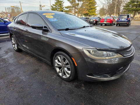 2015 Chrysler 200 S