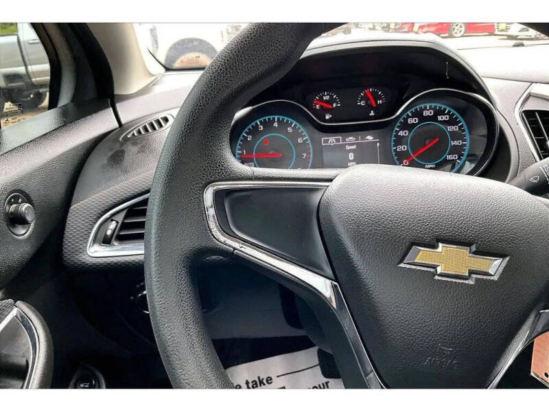 2017 Chevrolet Cruze LS Auto