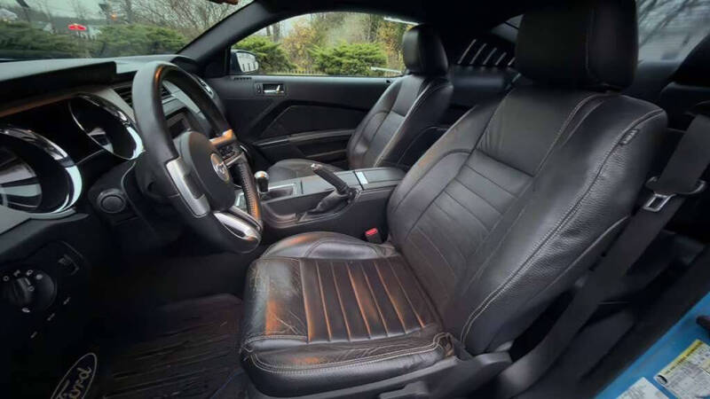 2012 Ford Mustang V6 Premium