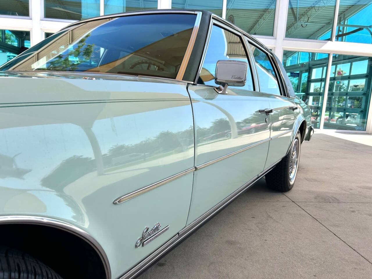 1977 Cadillac Seville 11