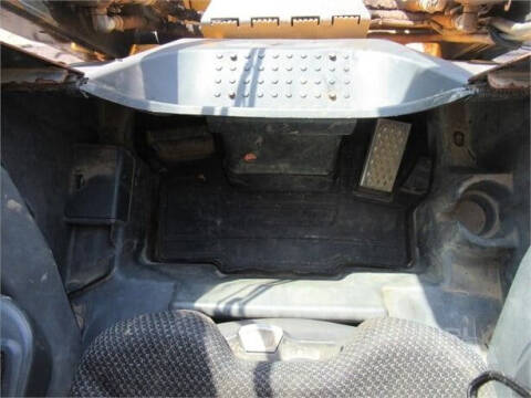 2011 John Deere 329D