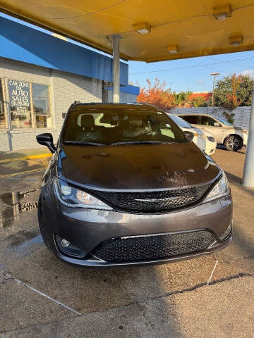 2020 Chrysler Pacifica Touring L 35th Anniversary