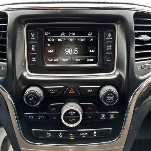2017 Jeep Grand Cherokee Laredo