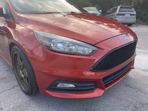 2018 Ford Focus ST