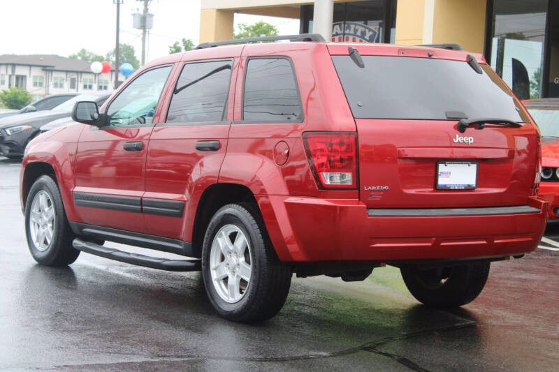 2006 Jeep Grand Cherokee Laredo