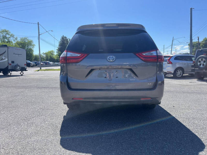 2017 Toyota Sienna