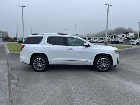 2023 GMC Acadia Denali