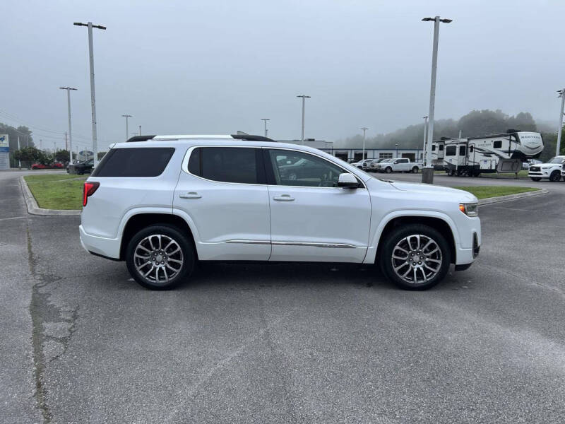 2023 GMC Acadia Denali