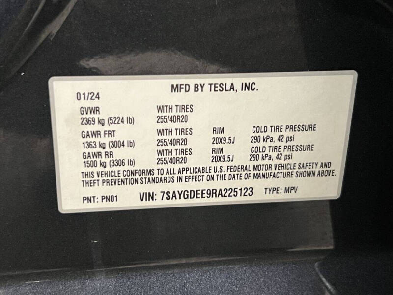 2024 Tesla Model Y Long Range