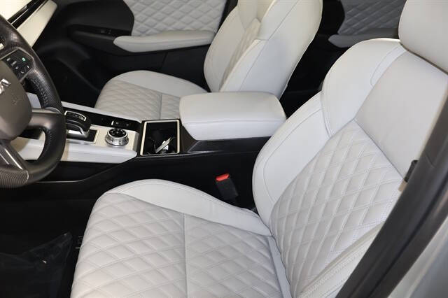 2024 Mitsubishi Outlander SEL