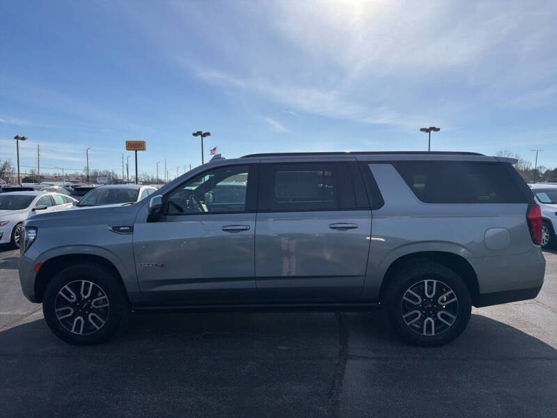 2023 GMC Yukon XL AT4