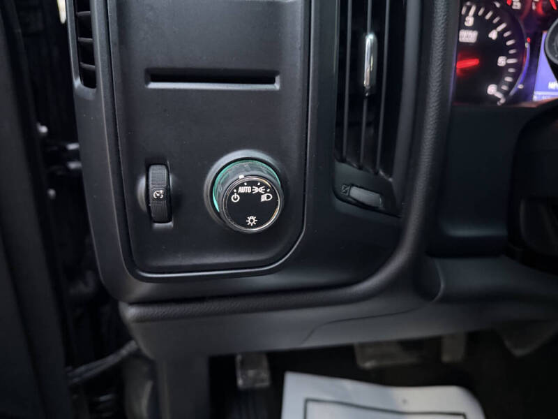 2018 Chevrolet Silverado 1500 Custom