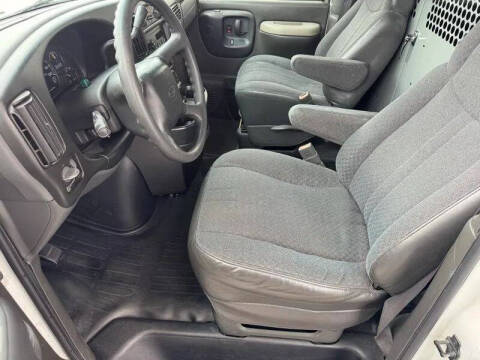 2002 Chevrolet Express 1500