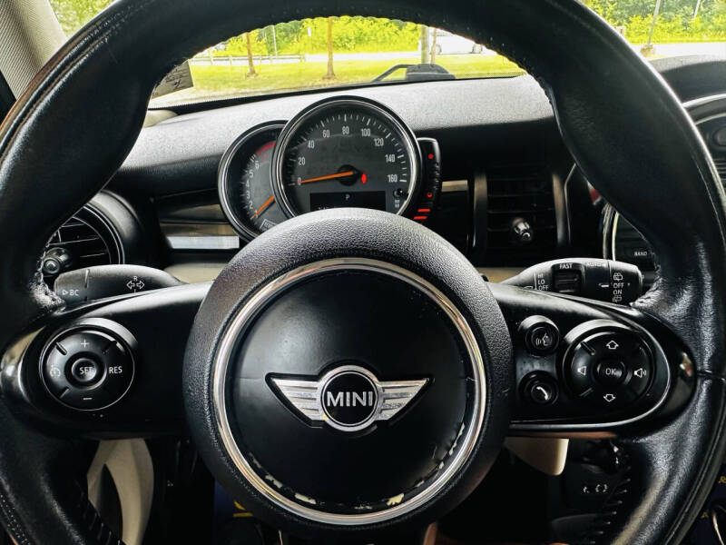 2015 MINI Hardtop 4 Door Cooper