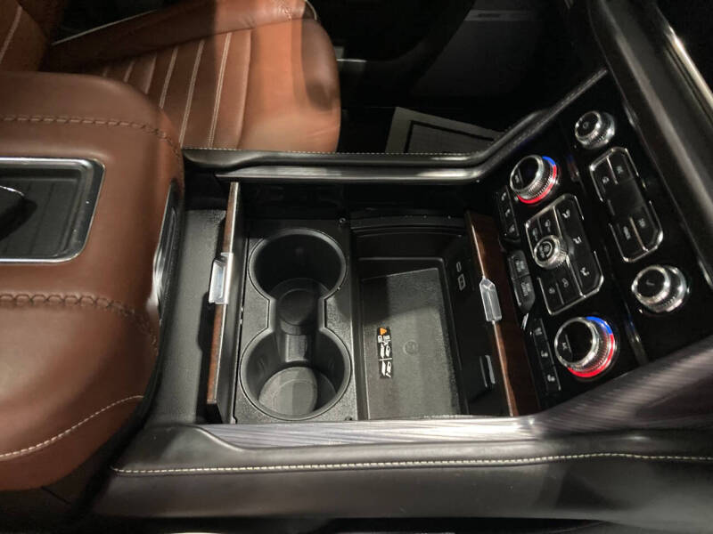 2023 GMC Yukon XL Denali Ultimate