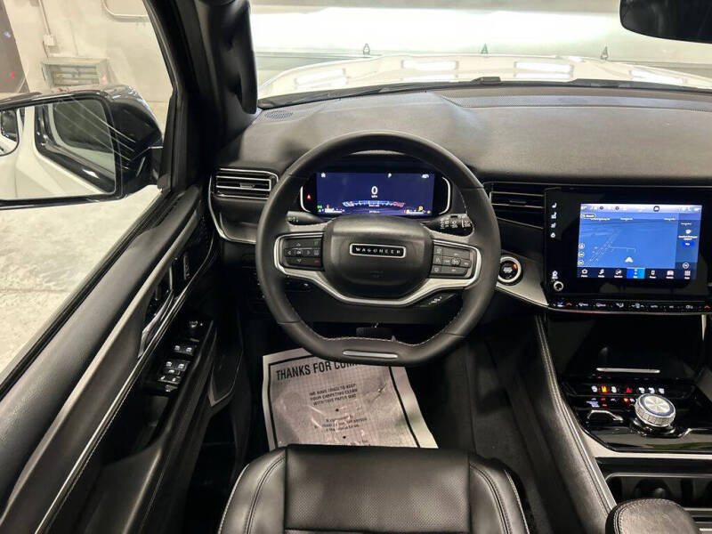 2023 Jeep Wagoneer