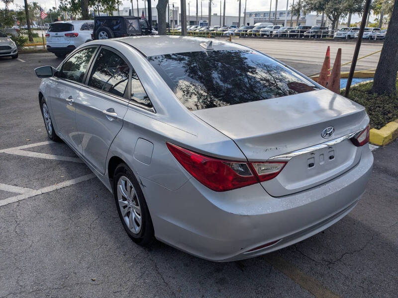 2011 Hyundai Sonata GLS
