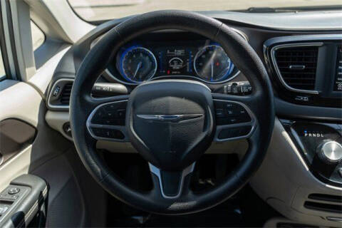 2020 Chrysler Voyager LXi