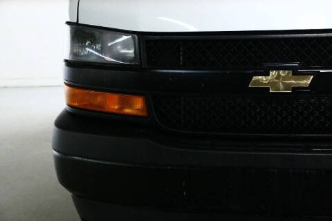 2023 Chevrolet Express 2500