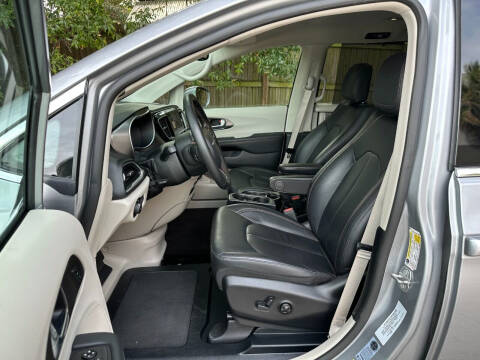 2020 Chrysler Pacifica Launch Edition