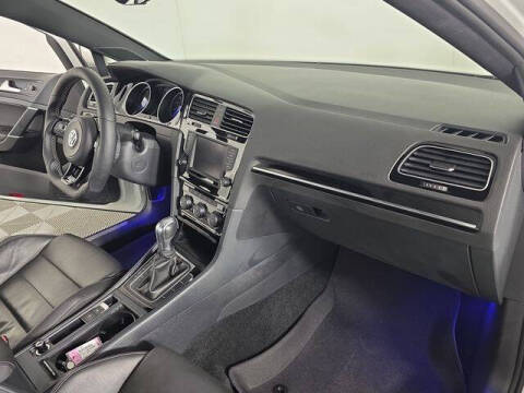 2016 Volkswagen Golf R