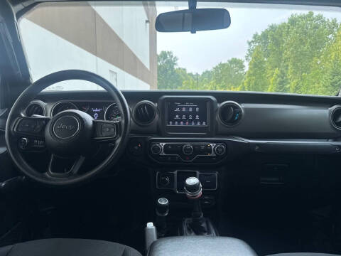 2022 Jeep Gladiator Sport