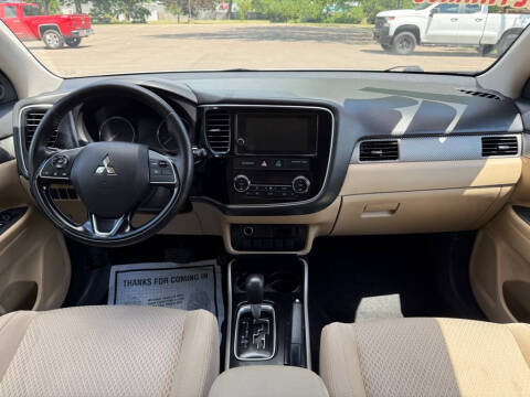 2017 Mitsubishi Outlander SE