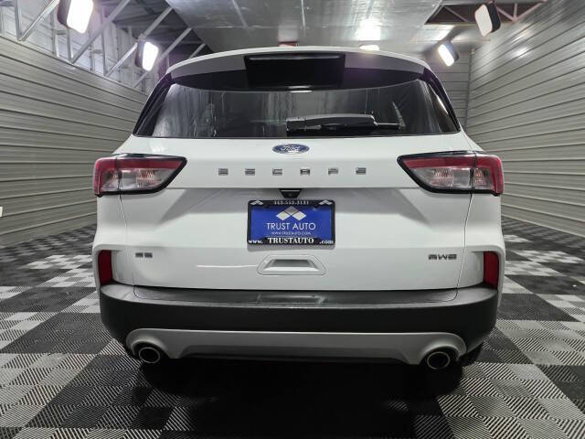 2021 Ford Escape SE