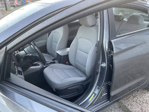 2018 Hyundai Elantra