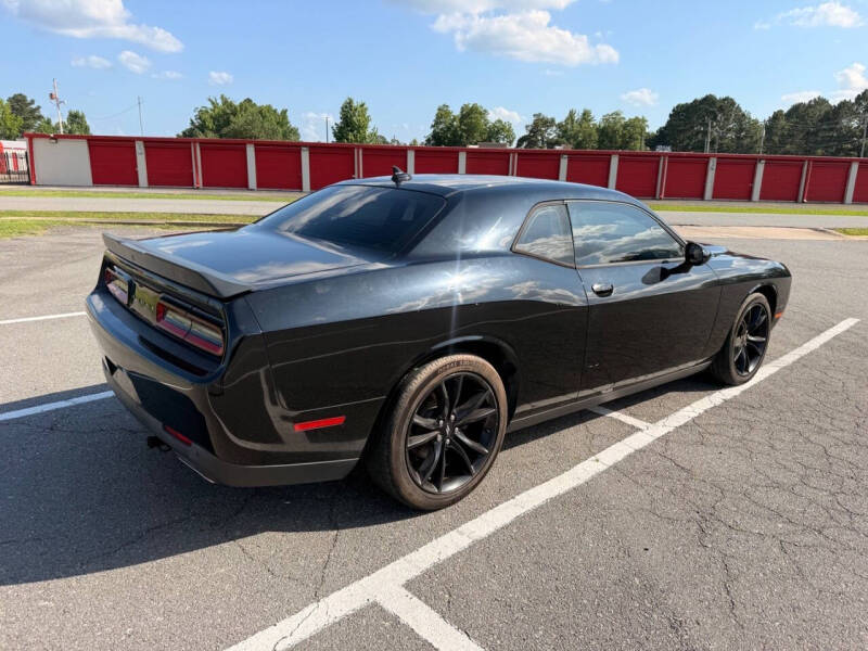 2018 Dodge Challenger SXT