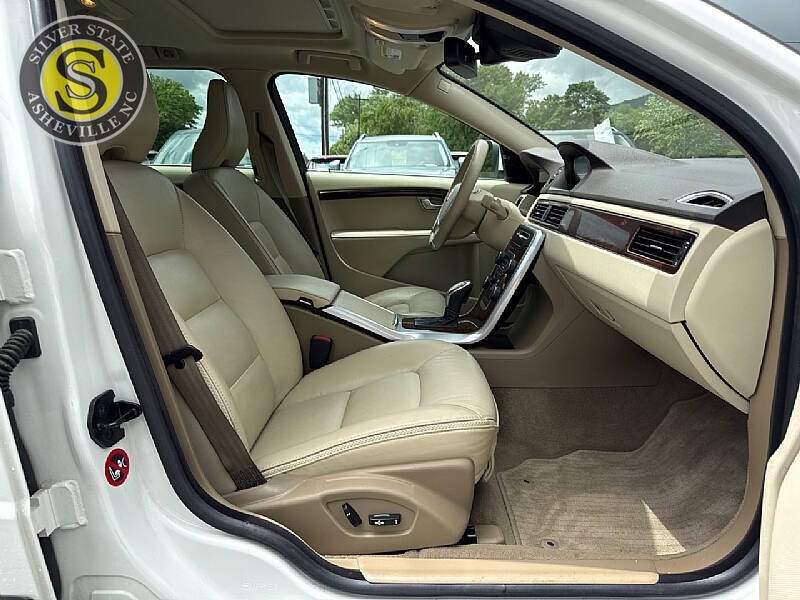 2013 Volvo XC70 T6 Premier Plus