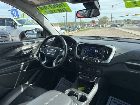 2024 GMC Terrain SLT