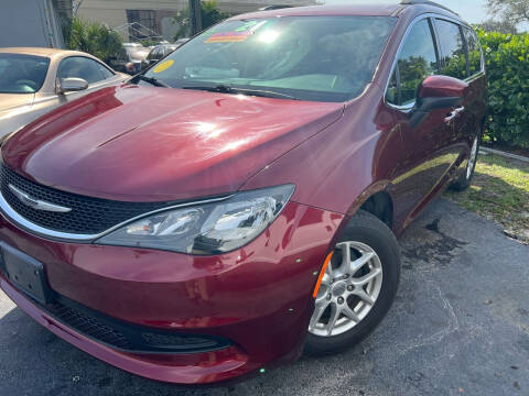 2021 Chrysler Voyager for sale at Auto Loans and Credit in Hollywood FL