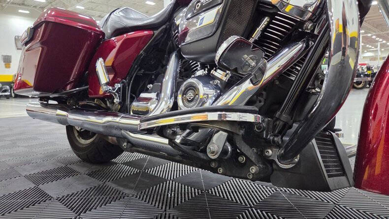 2017 Harley-Davidson FLH