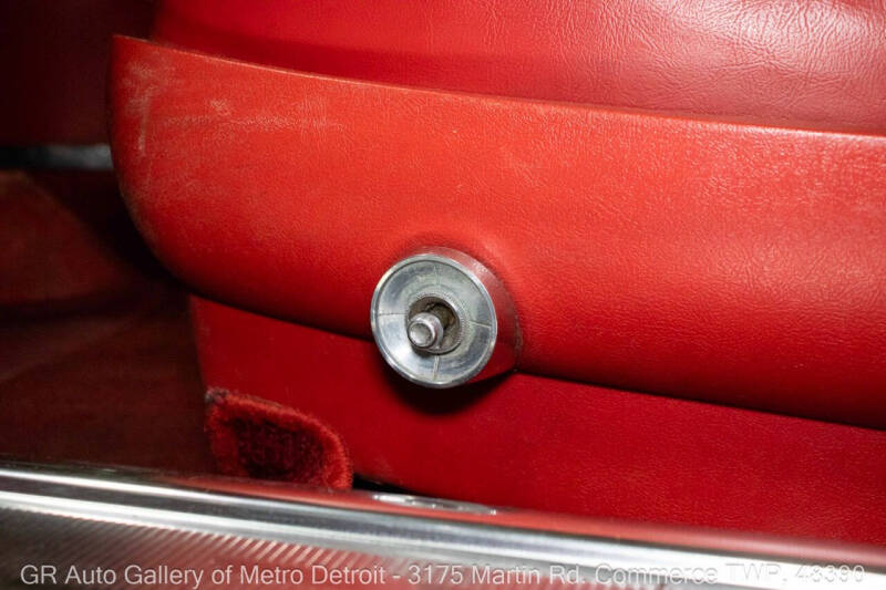 1961 Ford Thunderbird