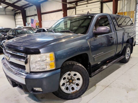 2008 Chevrolet Silverado 1500 for sale at Nice Ride Auto Wholesale in Eastlake OH