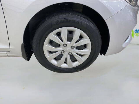 2022 Hyundai Accent SE