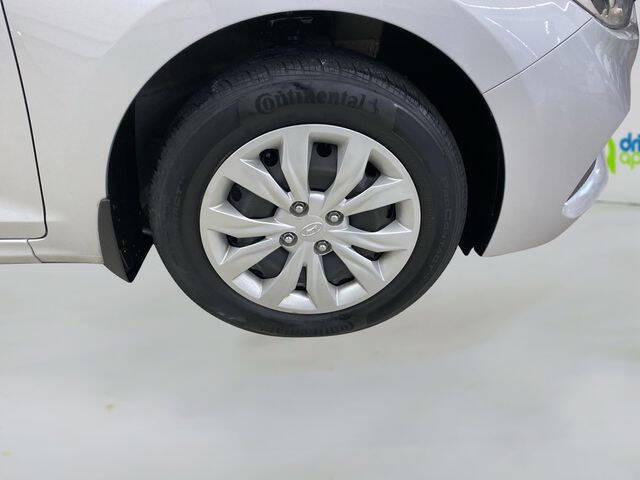 2022 Hyundai Accent SE