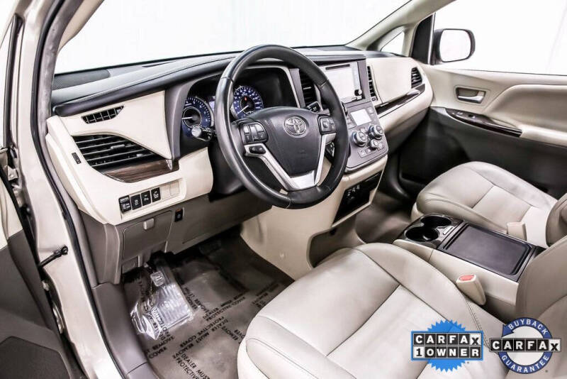 2017 Toyota Sienna