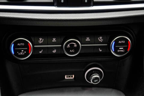 2023 Alfa Romeo Stelvio Veloce