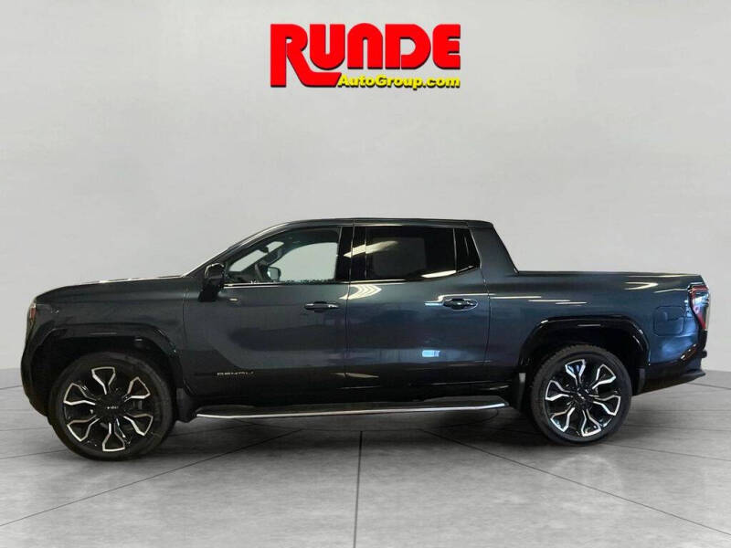 2025 GMC Sierra EV Denali