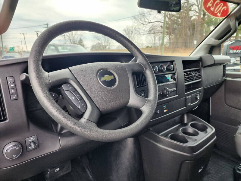 2024 Chevrolet Express 2500