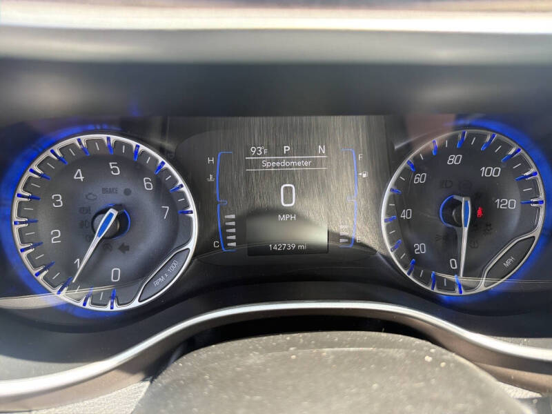 2021 Chrysler Voyager LX