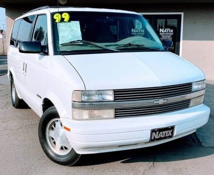 1999 Chevrolet Astro for sale at AUTO NATIX in Tulare CA