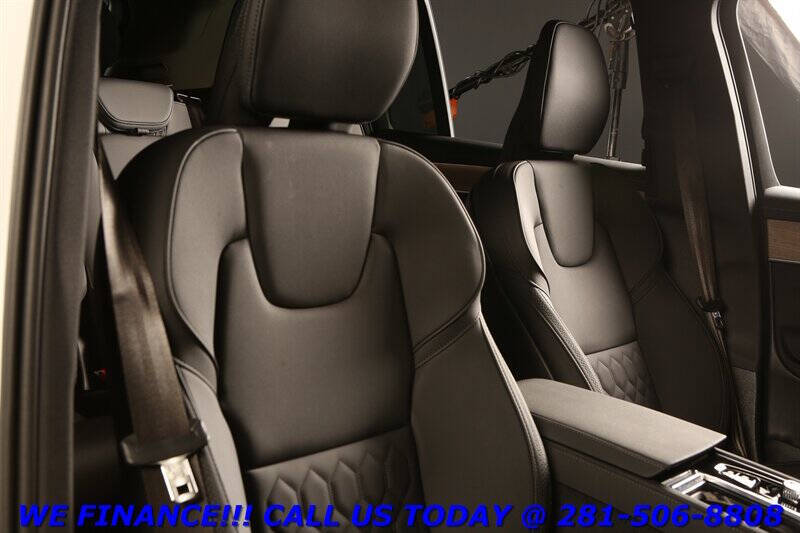 2025 Volvo XC90 B6 Plus Bright Theme 7P