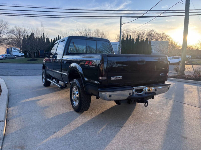 2005 Ford F-250 Super Duty Lariat photo 8